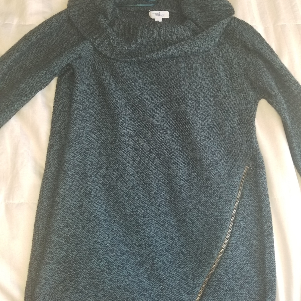 Dark green sweater
